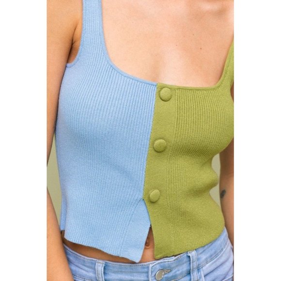 LE LIS BLOCK BUTTON FRONT SWEATER TOP SLEEVELESS - Picture 5 of 9